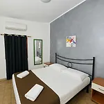 Etnapartment 4 *