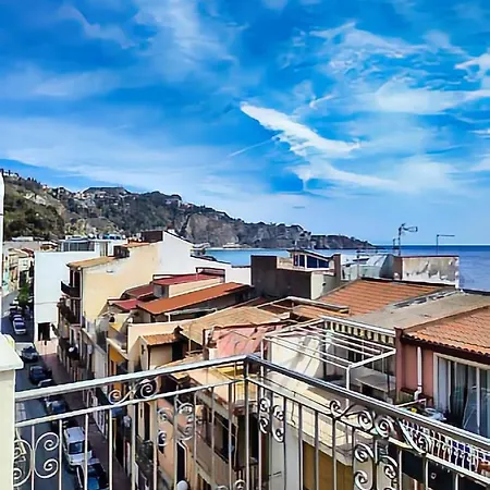 Etnapartment 4 *