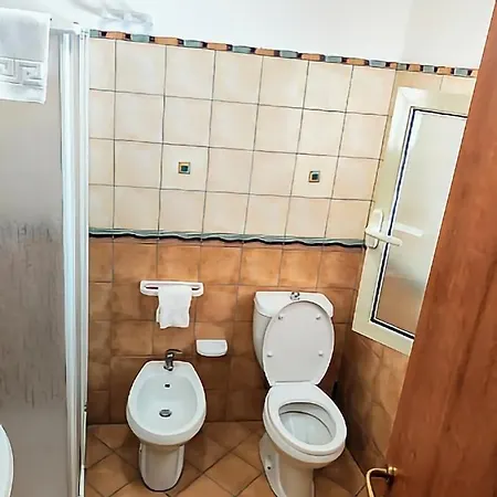 Etnapartment 4 *