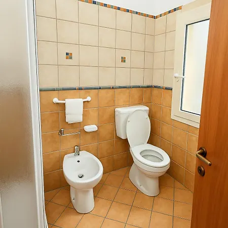 Etnapartment 4 *